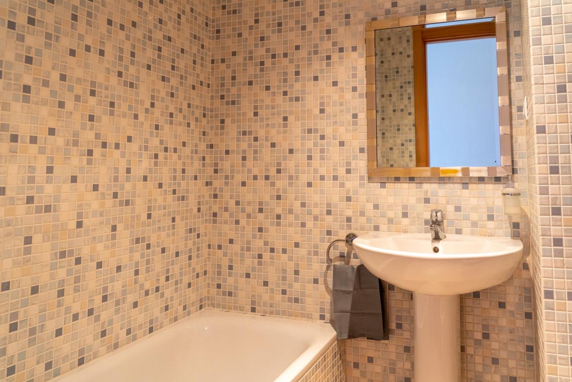 Beautiful 2-Bed Apartment In Casares Costa Bahia de Casares Екстериор снимка